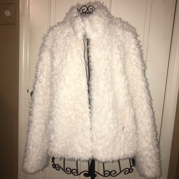 Reversible Faux fur & Suede Women’s Jacket - Picture 3 of 8